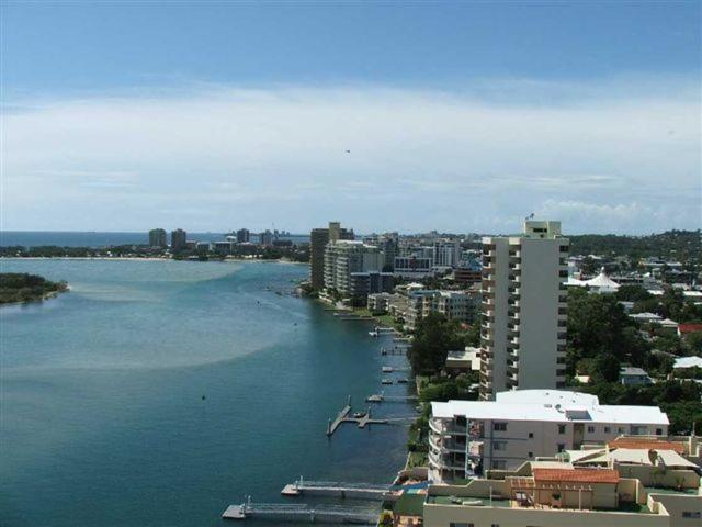 Banyandah Towers Aparthotel Maroochydore Exterior foto